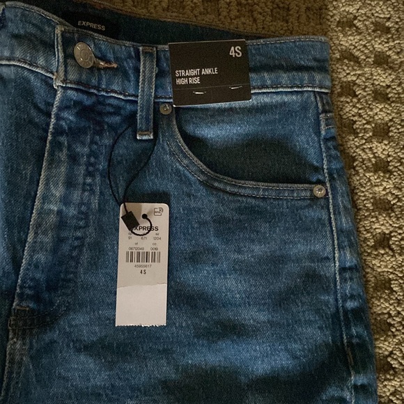 Express cargo jeans. Sz4S NWT - Picture 2 of 2